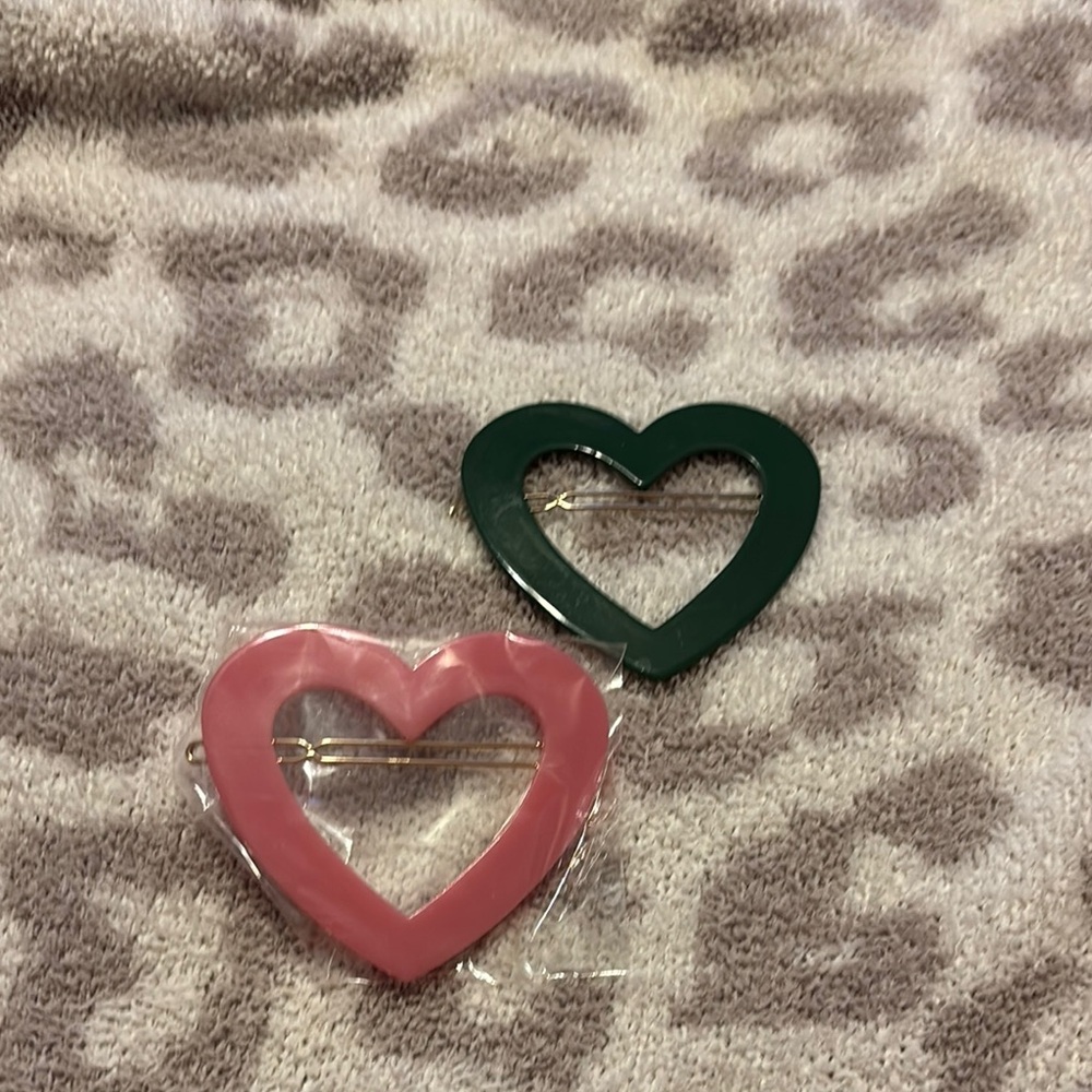 Stoney Clover Lane Set of 2 homecoming heart barrettes